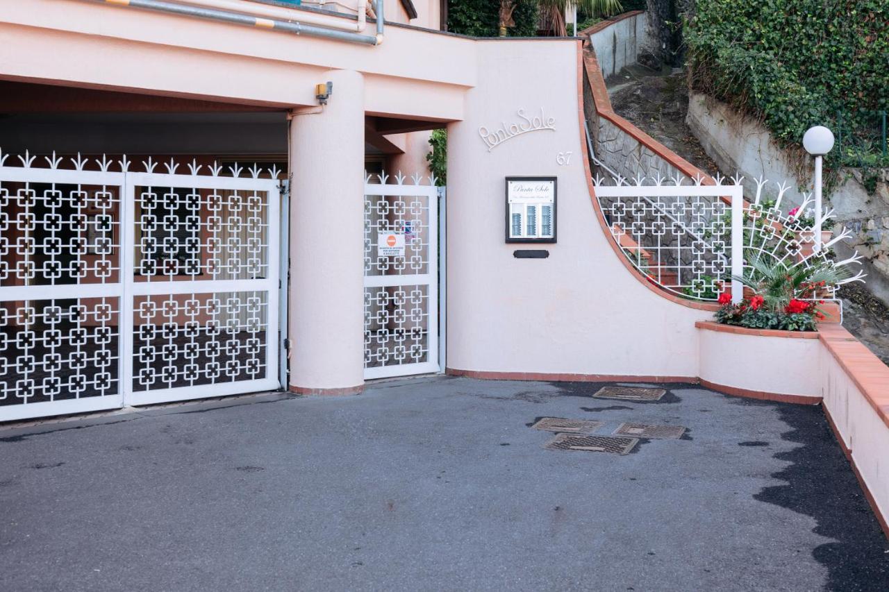116 - Casa Colorata Vista Mare, 500M Dalla Spiaggia - Parcheggio Privato Gratis Incluso Ospedaletti Exterior foto